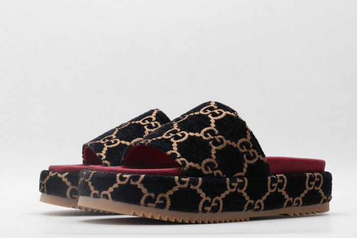guc sandal