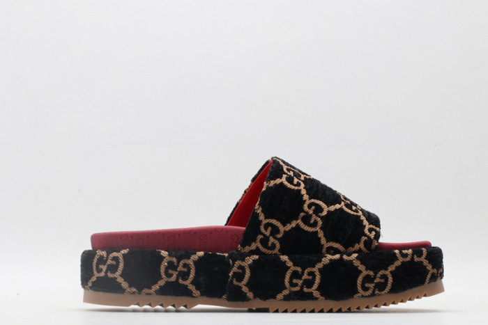 guc sandal