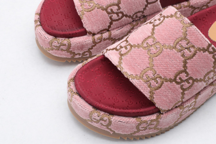 guc sandal