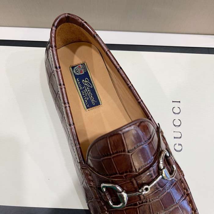 guc loafer