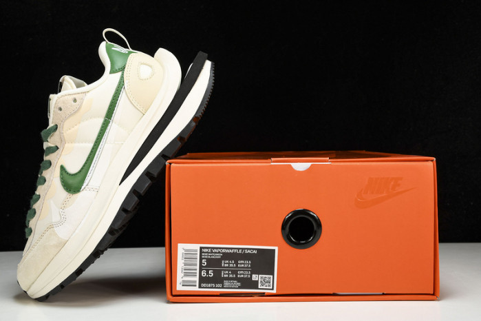 sacai x vaporwaffle 