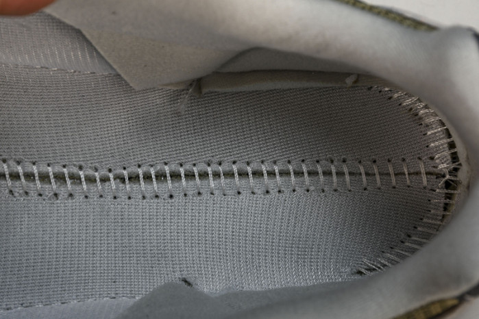 wtaps x new Ba1an*e 992“olive drab“ m992wt