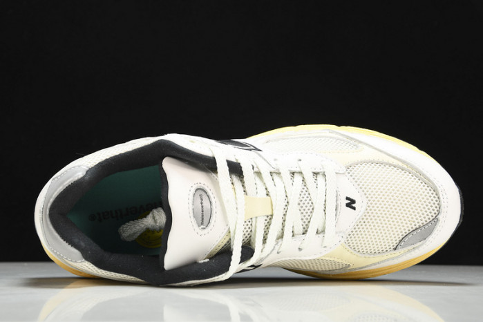new Ba1an*e 2002r thisisneverthat white ml2002rt