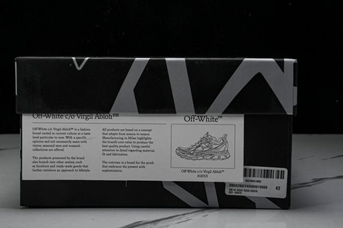 of shoes 2405142