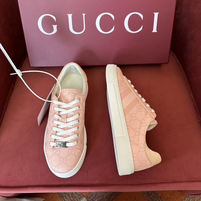 GI ACE EMBROIDERED LOW-TOP SNEAKER 90653
