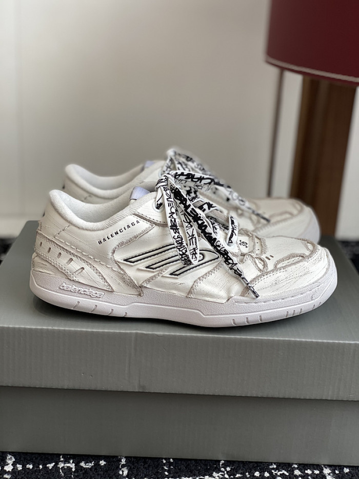 BL Hamptons Worn-Out BHW-3