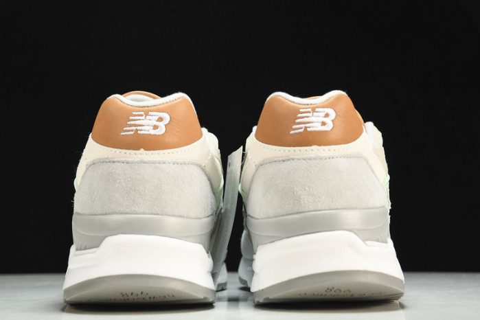 new Ba1an*e 998 white tan m998ene