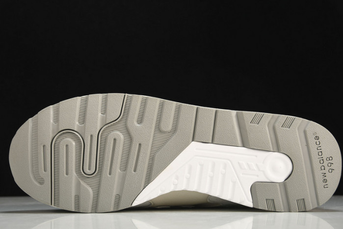 new Ba1an*e 998 white tan m998ene