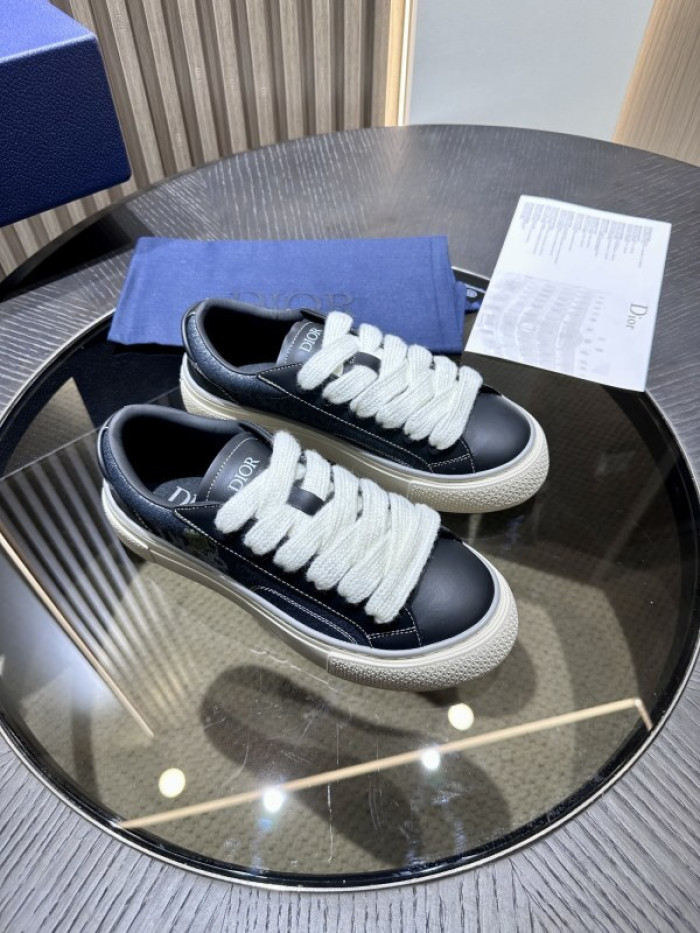 DR B33 LOW-TOP SNEAKERS DR-126
